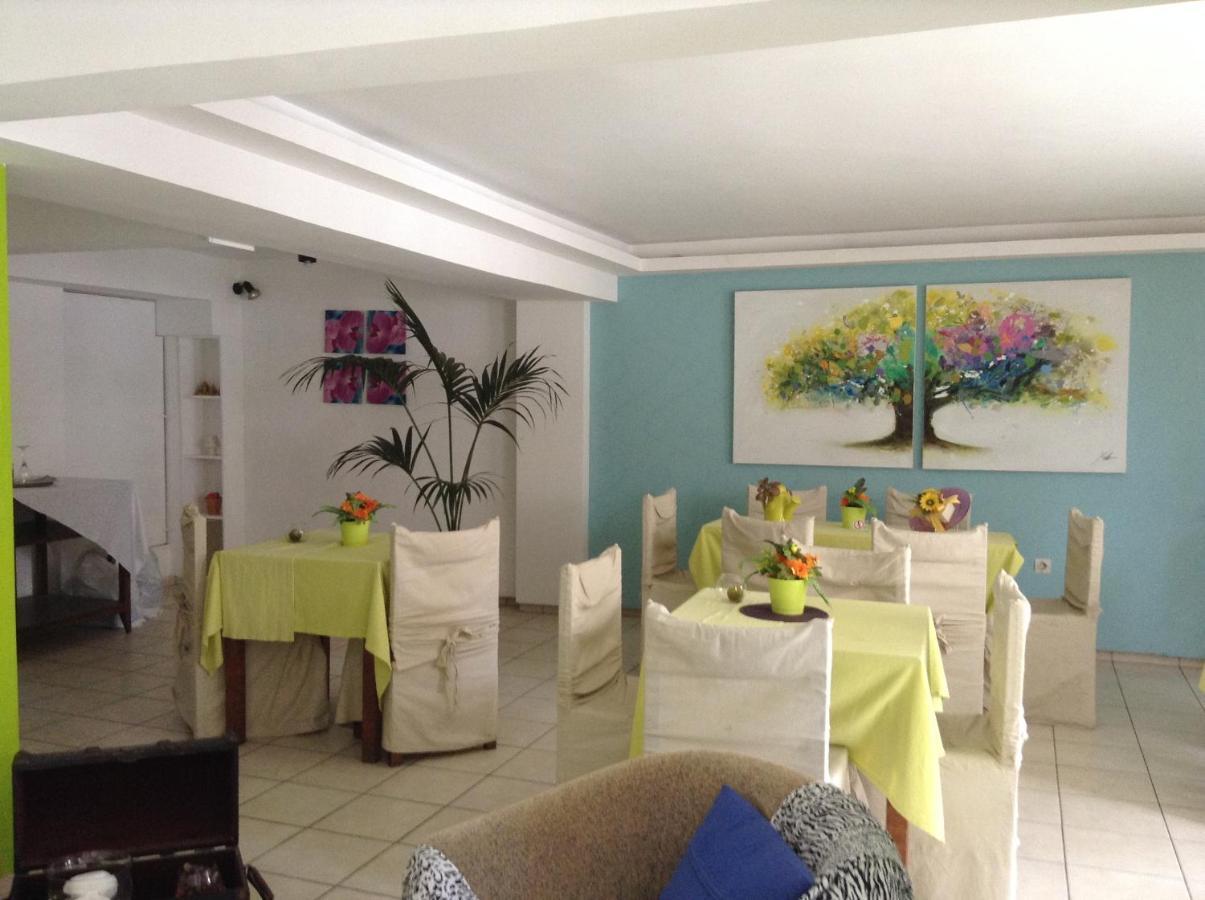 Pasiphae Hotel